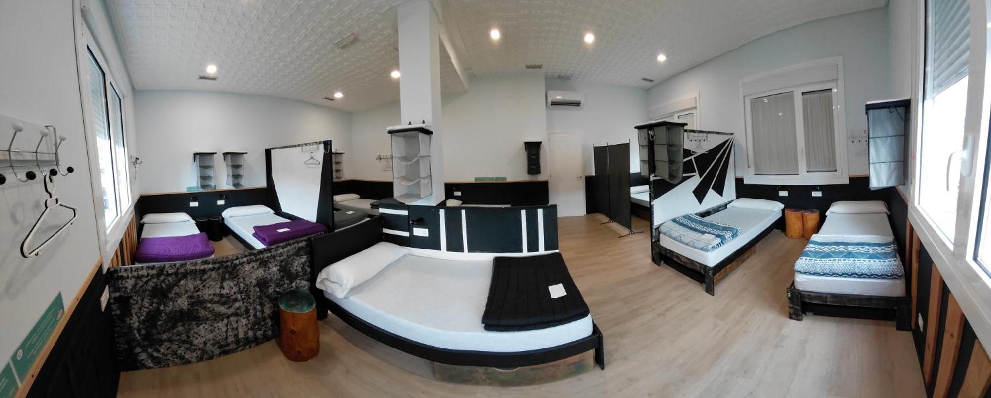 Cama individual en habitación compartida mixta